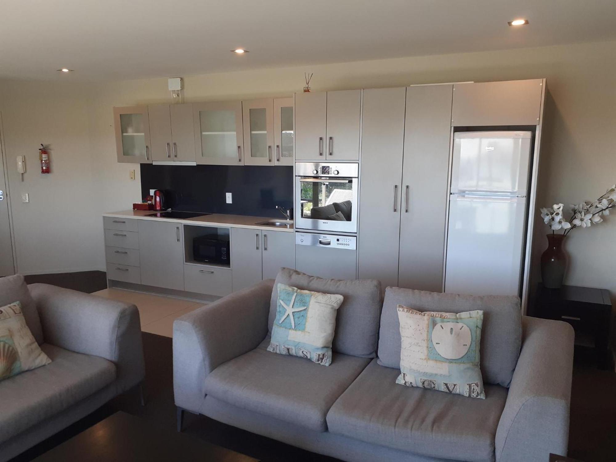 Esplanade Apartments Whitianga Exterior photo