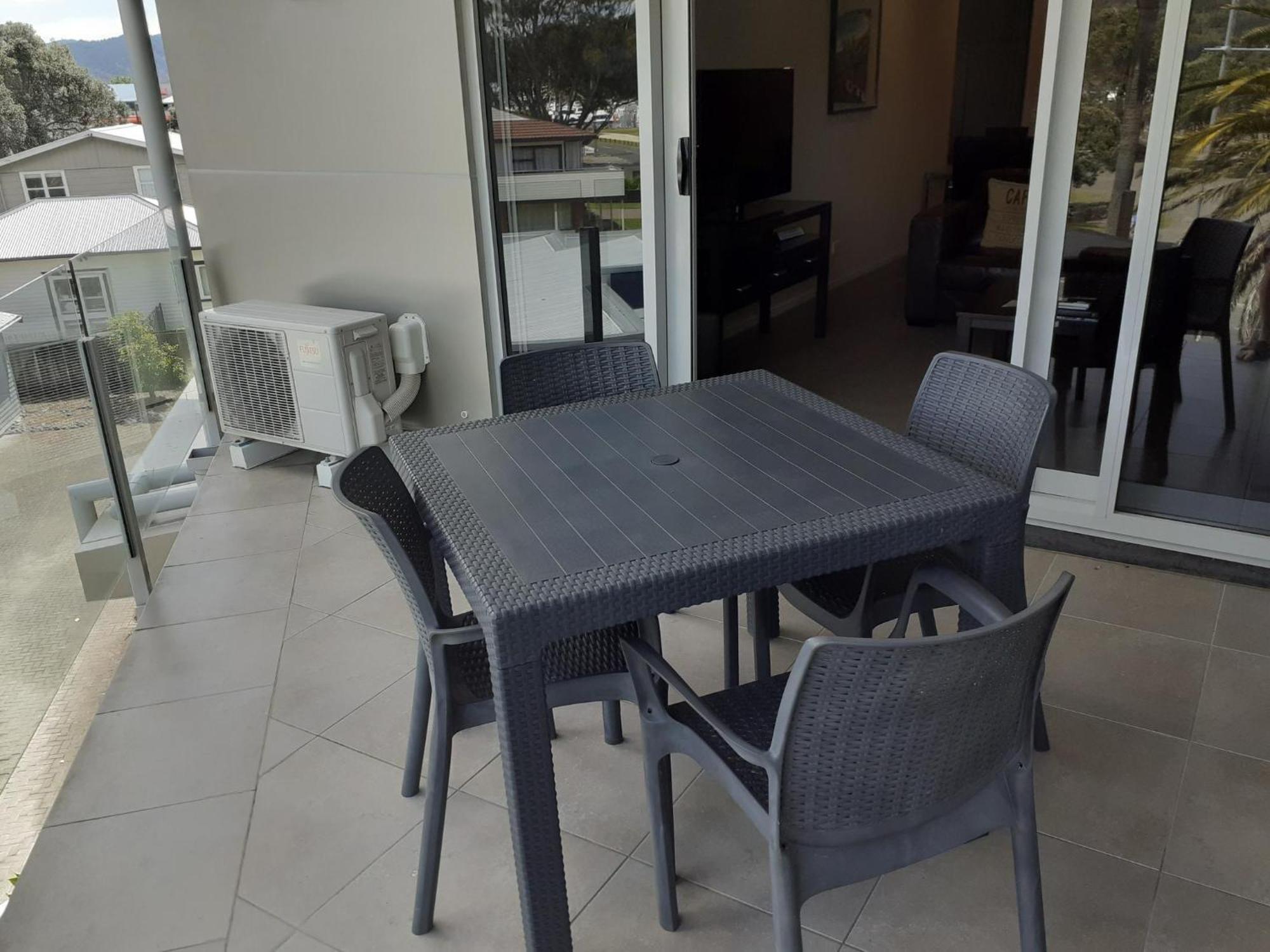 Esplanade Apartments Whitianga Exterior photo