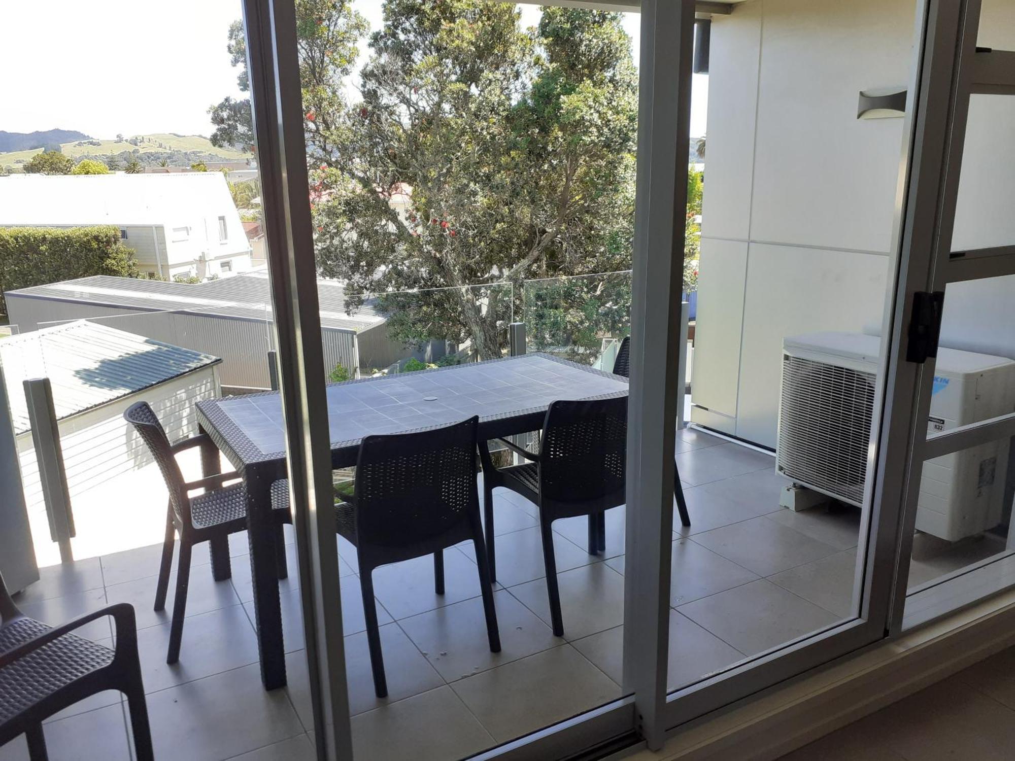 Esplanade Apartments Whitianga Exterior photo