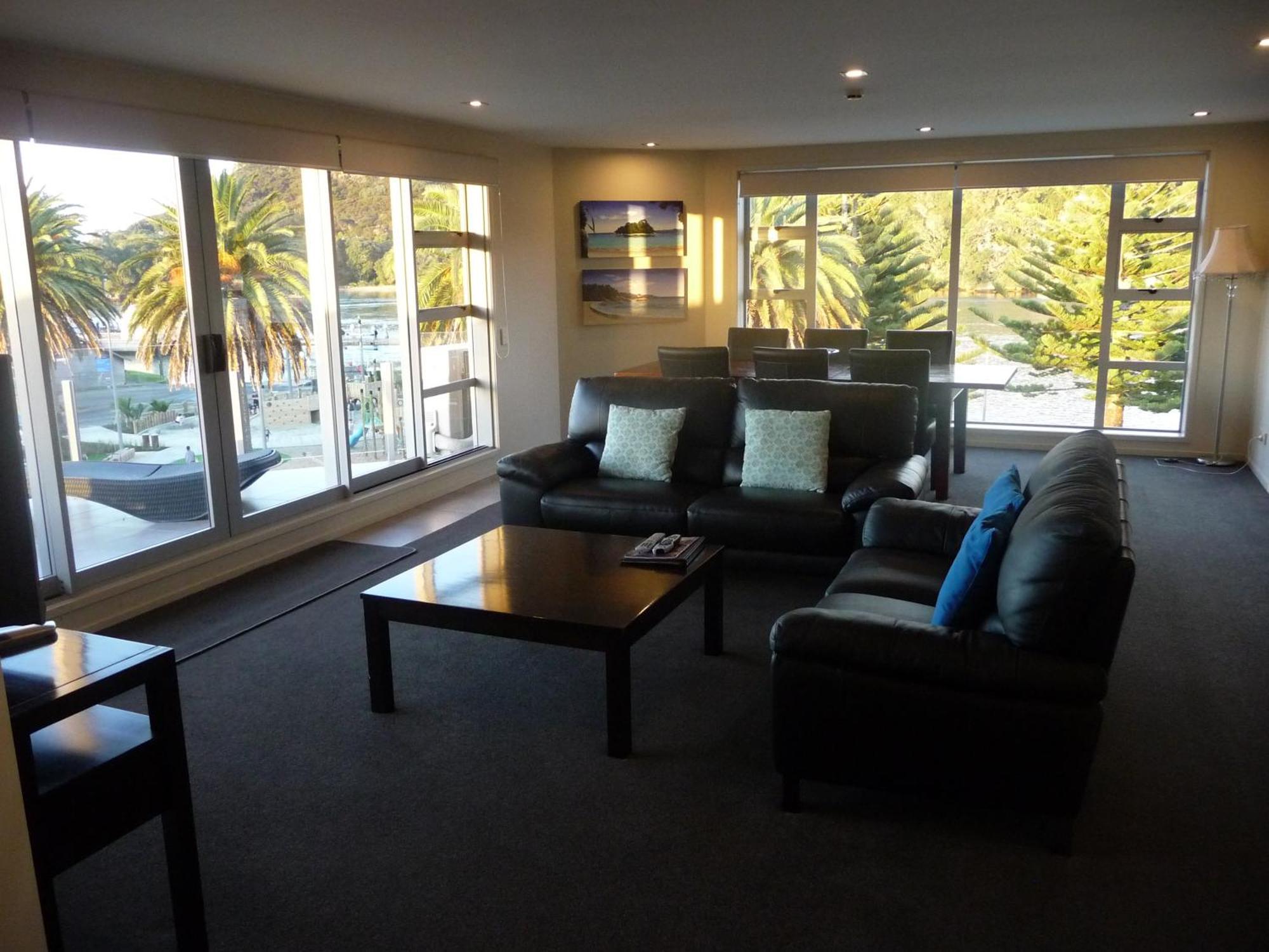 Esplanade Apartments Whitianga Exterior photo